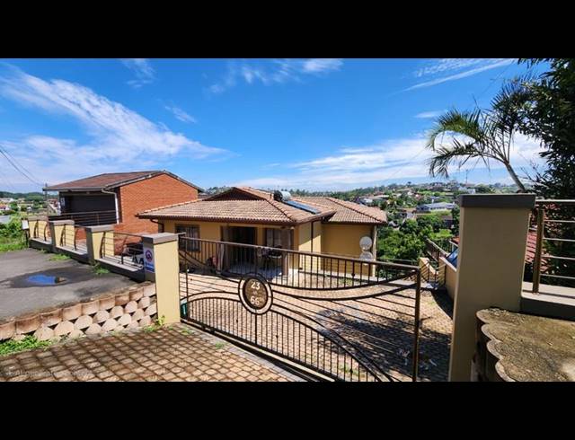 3 BEDROOM HOUSE FOR SALE IN UMHLATHUZANA